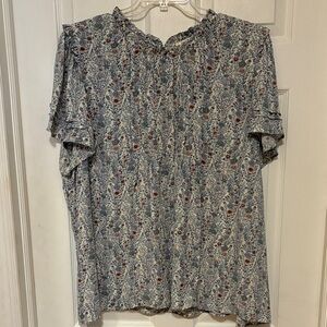 Rose & Olive Floral Print Top in Blue and White